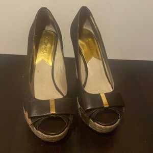 Michael KORS MEG  MK Signature PVC Peep Toe Wedges